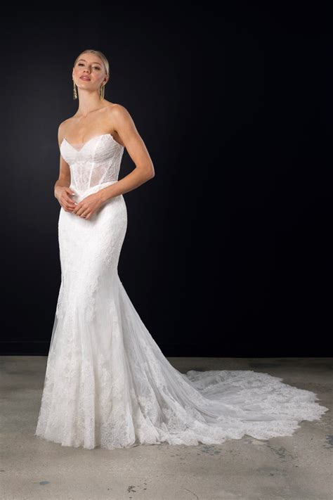 1752 by Martina Liana - Romantic Lace Fit and Flare Wedding Dress – The White Flower