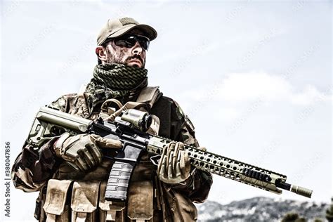 Mercenary 的图像结果