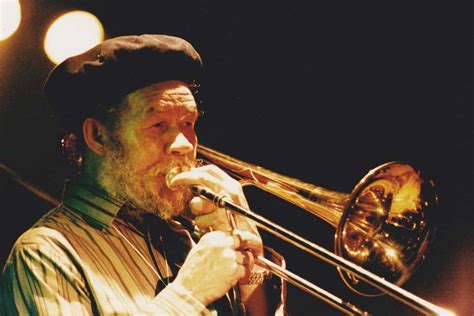 Reggae Connu 的图像结果