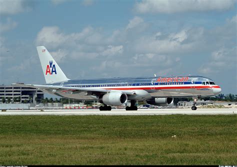 Boeing 757-223 - American Airlines | Aviation Photo #0281582 ...