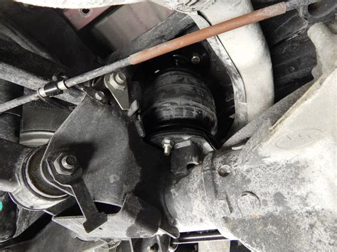 Installing Coil Spring Leveling Kit 2014 Ram 的图像结果