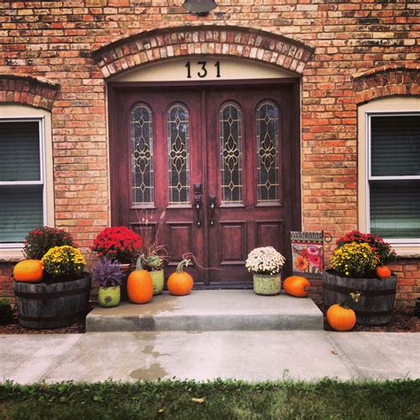 Front Step Fall Decor 的图像结果