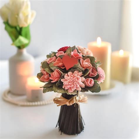 Buy Exquisite Floral Bouquet Online | The Maeva Store
