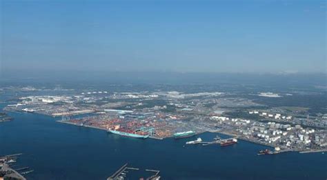 The Port of Gothenburg is ready for methanol bunkering ship-to-ship ...