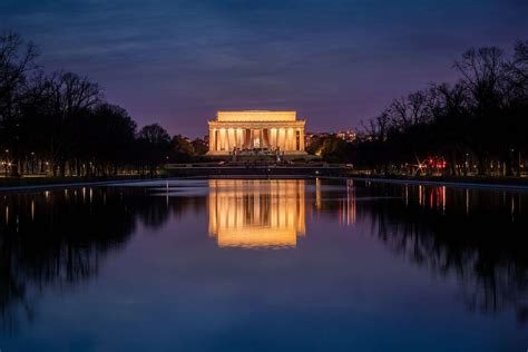 The National Mall at Night Tour in Washington