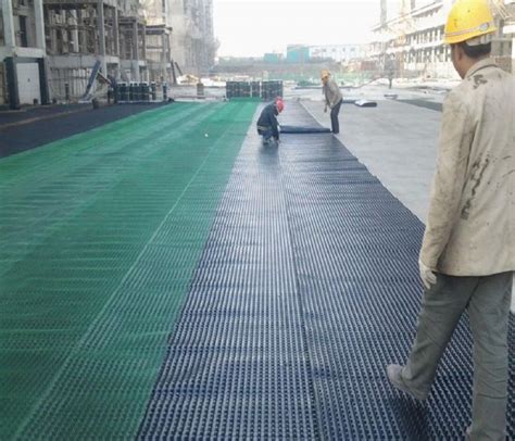 厂家供应25厚塑料蓄排水板 透水绿化凹凸排水板厂家