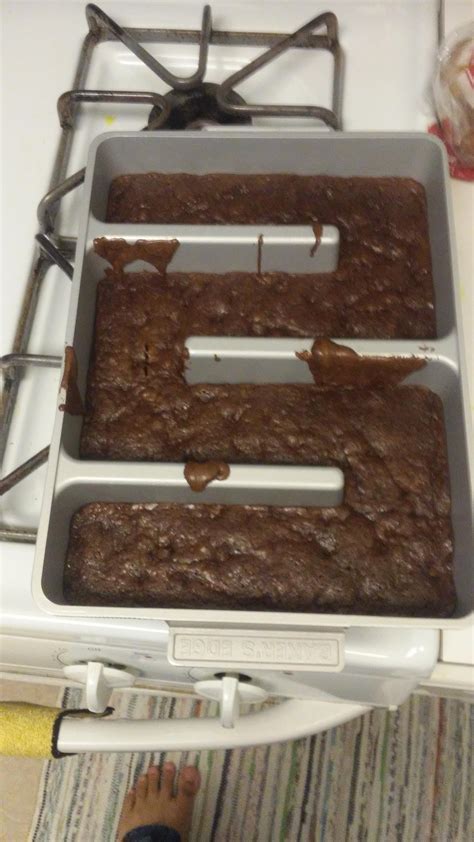 All edges brownie pan : r/mildlyinteresting