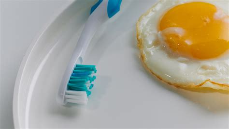 Brushing Teeth: Is It Better Before Breakfast or After? - The New York Times