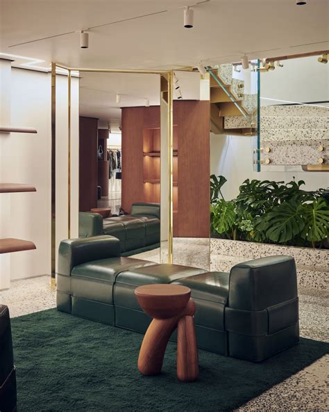 YinjiSpace - Matthieu Blazy x Bottega Veneta London