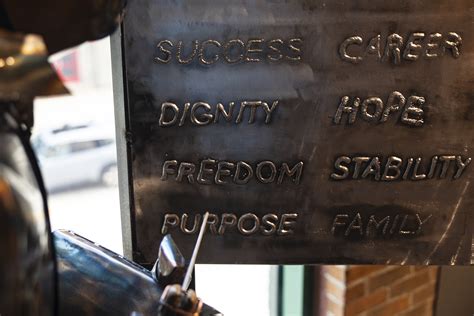 30 Michigan inmates work together to create welded ArtPrize sculpture ...