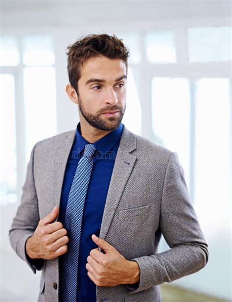 Professional Man in Suit 的图像结果