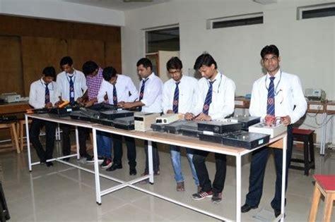 Delhi Institute of Aeronautical Sciences Faridabad Campus: Photos ...