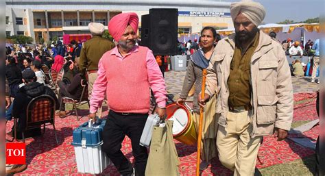 Punjab votes today in five-cornered contest | India News - Times of India