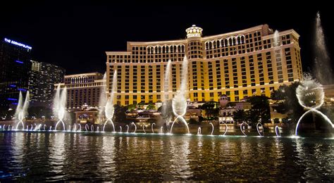 Las Vegas Tourism Decline: Foreign Visitors Avoid US in 2025