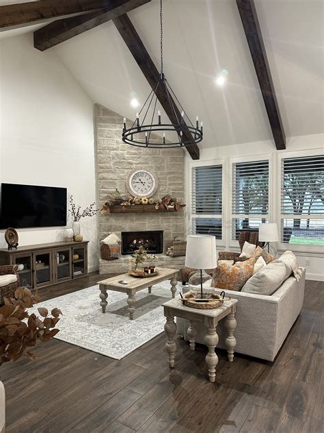 Cozy Farmhouse Living Room Ideas