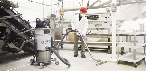 Industrial vacuum cleaners for heavy-duty cleaning