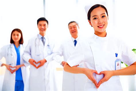 上海交通大学医学院护理学专业的就业景怎么样，就业如何，好不好找工作？
