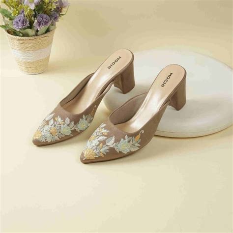 Buy Mochi Women Beige Casual Slip Ons Online | SKU: 31-699-20-36 ...