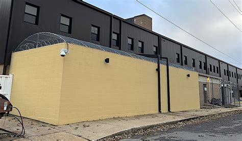 'Help me': Feds charge 6, DA charges 2 in Garvin County Jail death