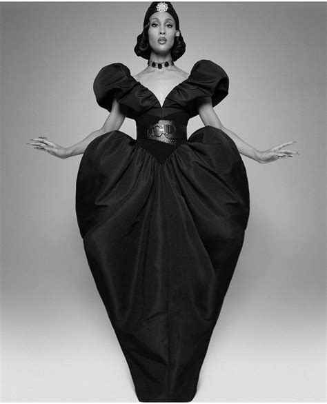Pin by Jessica Falzarano on Fashion | Fashion silhouette, Conceptual fashion, Extreme fashion