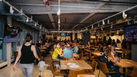 Chicago Vegans XMarket Meetup | Things to do in Chicago