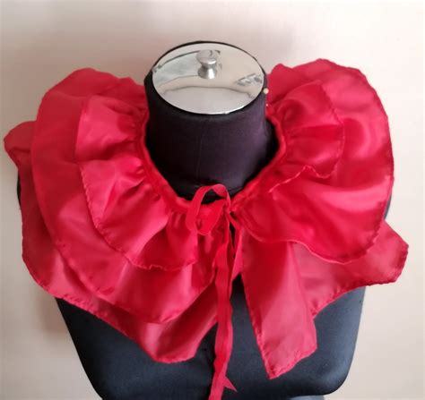 Red Clown Neck Ruffle Three Layer Neck Ruff, Jester Collar Circus Clown ...