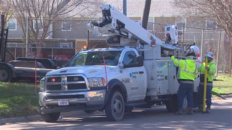 Here's why the CenterPoint outage tracker is down and when it might be ...