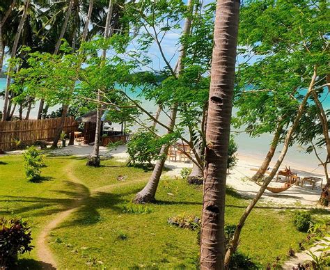 SUNSET COLORS (Port Barton, Palawan Island) - Guesthouse Reviews ...