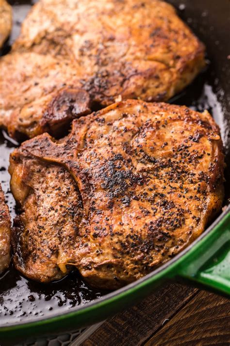 Easy Pan Fried Pork Chops (No Flour) - Kitchen Divas
