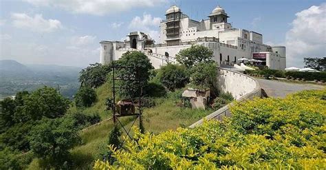 Sajjangarh Monsoon Palace Udaipur Is A Perfect Retreat In 2026