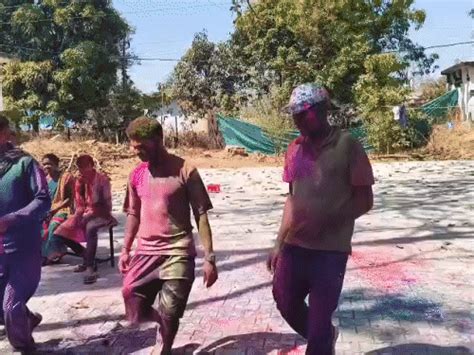 Kanker Rehab Center Ex-Naxals Celebrate Holi With Family | Reunion Video