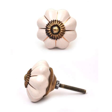 White knob and Golden design 01 – NEERJA INTERNATIONAL INC
