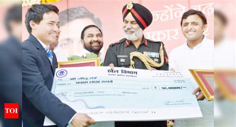 UP govt gives Rs 1 crore cash award to shooter Jitu Rai | More sports ...