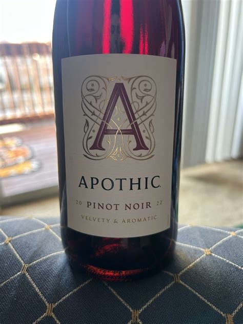 Alex's Wine Blog: Tasting - Apothic Pinot Noir