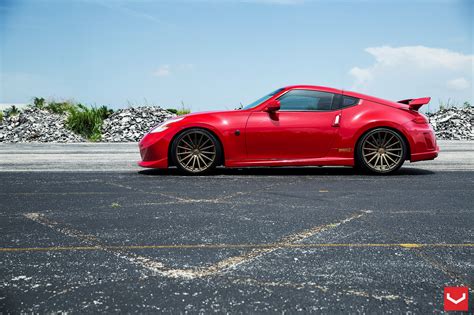 Nismo 370Z Goes Red Hot on Vossen Wheels [Video] - autoevolution