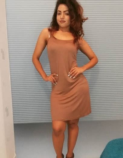 Bigg Boss 10 commoner Lokesh Kumari Sharma looks smoking hot in latest ...