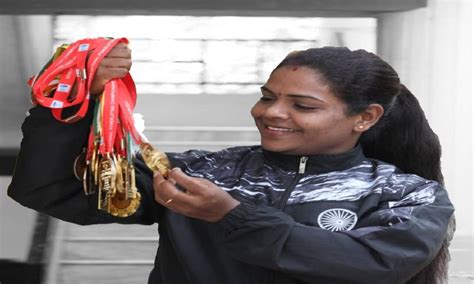 'We are seen as beggars': Lack of funds mar Hyd powerlifter Inturi ...