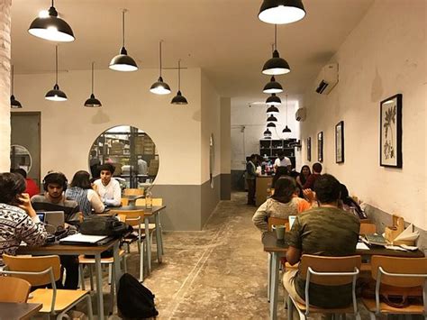 BLUE TOKAI COFFEE ROASTERS, New Delhi - Khasra 258 Lane 3 Westend Marg ...