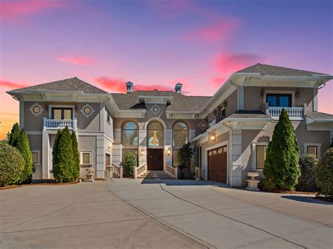 Lux Listing Alert! Modern Magic In The Cotswold Neighborhood Charlotte NC