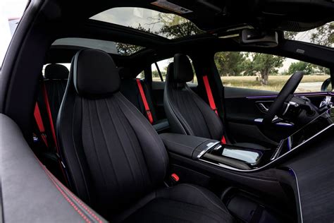 2025 Mercedes-Benz EQE Sedan: 47 Interior Photos | U.S. News