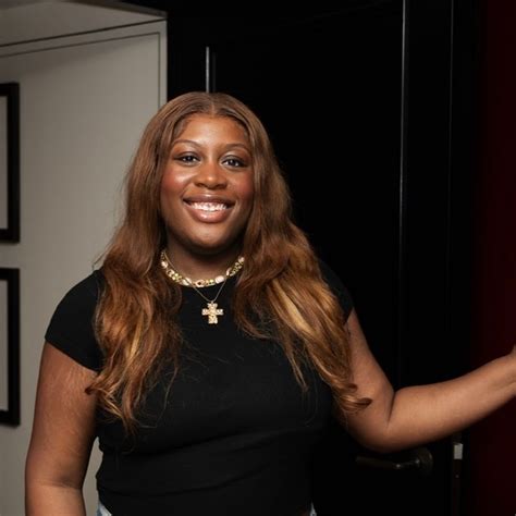 The hidden meaning behind Nicola Peltz-Beckham’s shift to naked nail ...