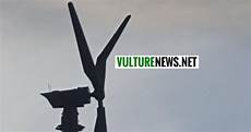 tralicci alta tensione vicino abitazioni a lavello spunta la quot sindrome da turbina eolica quot per chi tralicci alta tensione vicino abitazioni a lavello spunta la quot sindrome da turbina eolica quot per chi