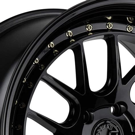 Buy DS06 18x9.5 Oft 15 5x114.3 HB: 73.1 Gloss Black W/Gold Rivets by ...