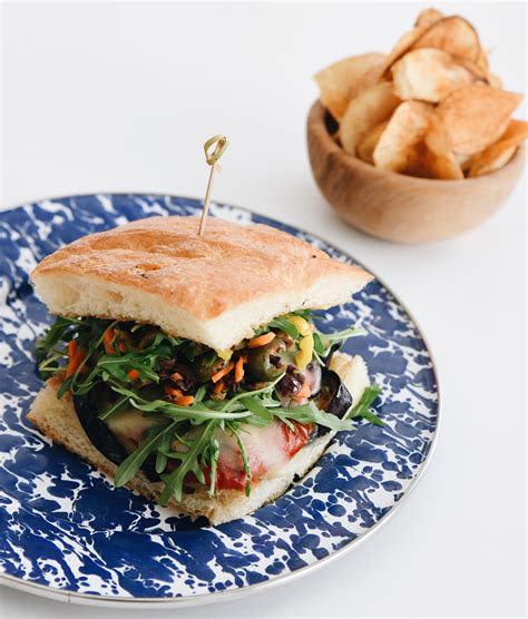 Country Club Plaza — The Mixx