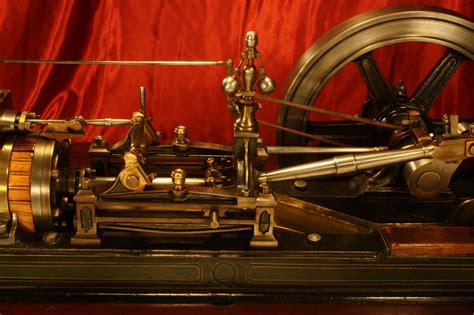 Victorian Model Steam Engine 的图像结果