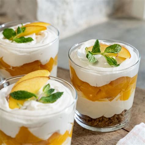 magnolia whipped cream