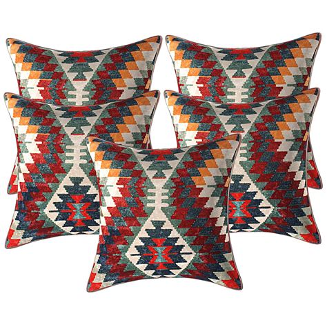 Buy CASA-NEST Triangular Design 5 Piece Velvet Cushion Cover - 17"x16 ...