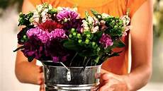 How To Arrange Wedding Flowers by How To Arrange Inexpensive Flowers Wedding Flowers How To Arrange Wedding Flowers