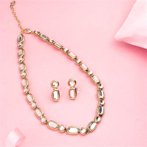 Buy Estele Gold Plated Dazzling Necklace Set with Kundan for Women Online