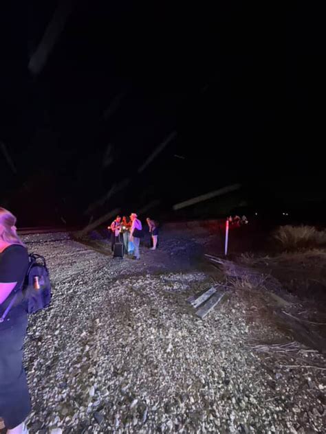 Amtrak passengers stranded for hours after mechanical failure